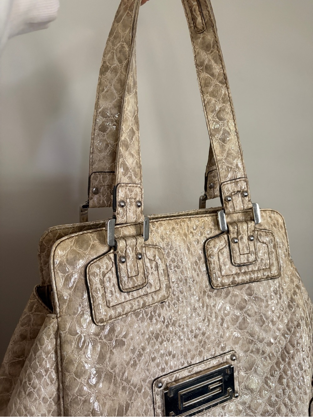 Y2K Guess cream faux croc leather large tote purse - Picture 4 of 16
